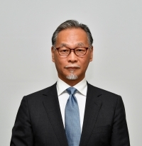 桑名良輔