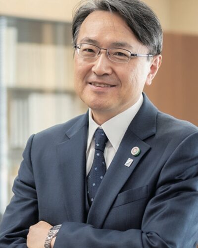 平形雄策