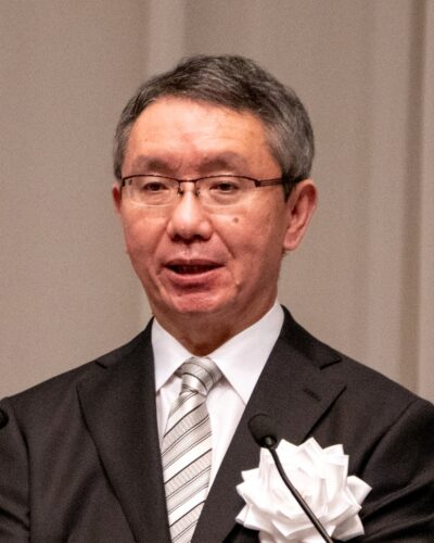 野村竜一